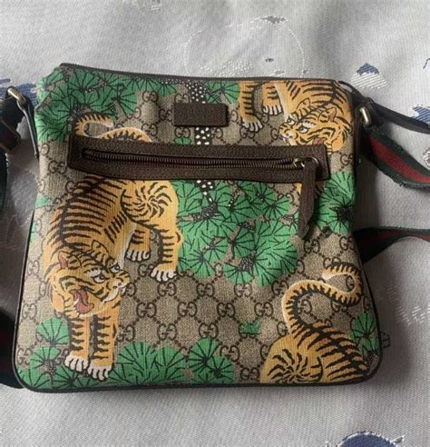 gucci bengal tiger messenger bag|Gucci dionysus Messenger bag.